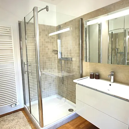 Apartment 130 M3 With 3 En-suite Bedrooms And Exceptional Sea View